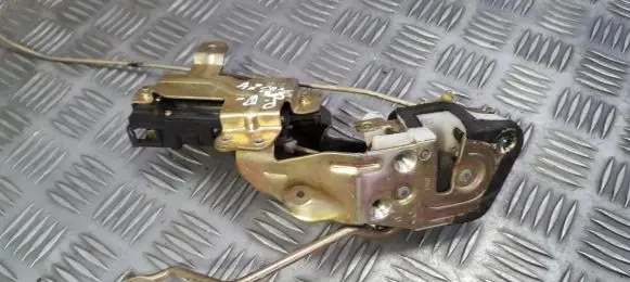 Hyundai Sonata Front door lock c9573637000 c95736-37000