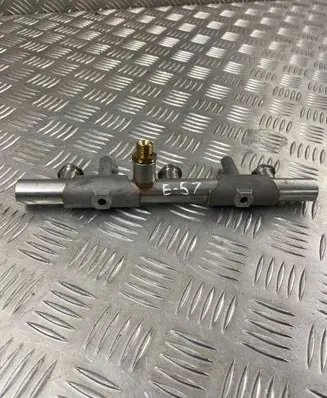 Audi A8 S8 D4 4H Fuel main line pipe 06E130090AD