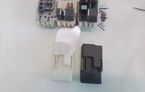 Ford Mondeo MK IV Fuse module