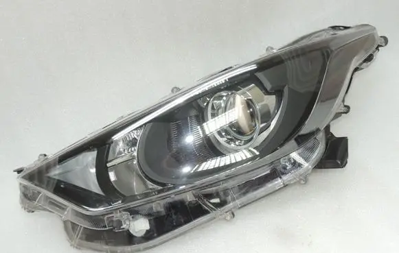 Toyota Yaris XP210 Headlight/headlamp 81106K0060