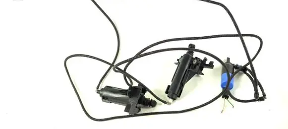 Peugeot 3008 I Headlight washer spray nozzle 9685172780 9685172680