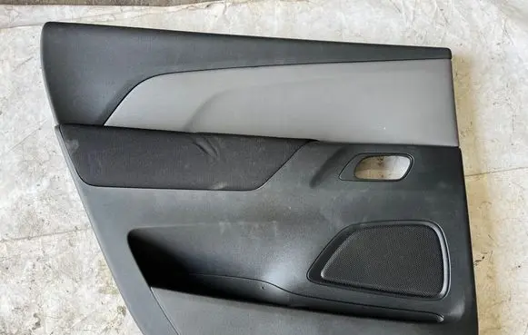 Citroen C4 II Picasso Coupe rear side trim panel 3277000A1ZD
