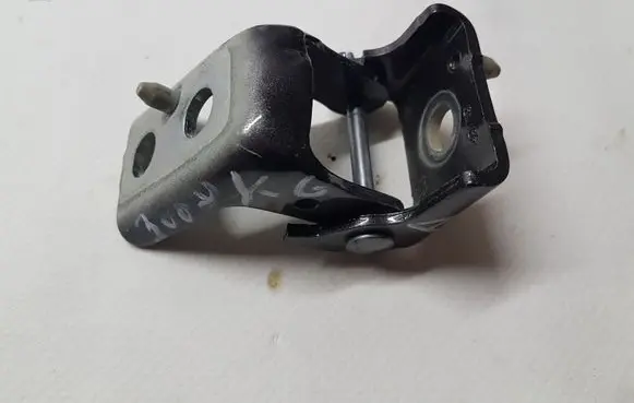 Peugeot 3008 II Rear door lower hinge 1608322580
