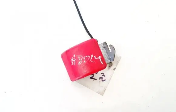 Volvo S40, V40 Engine bonnet (hood) release handle