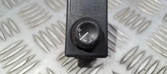 Nissan Primera Wing mirror switch