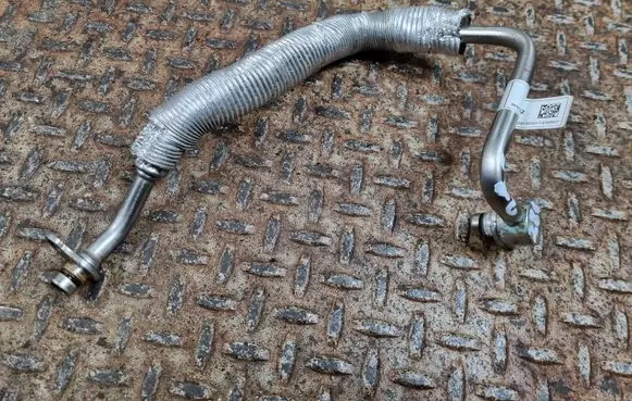 BMW 4 F36 Gran coupe Turbo turbocharger oiling pipe/hose 8487371