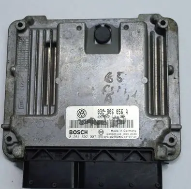 Volkswagen Golf V Engine control unit/module 03C906056A 0261S02007