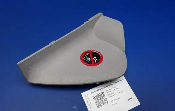 Mercedes-Benz ML W164 Dashboard side end trim A1646800339 16877150BK11 16898126BS