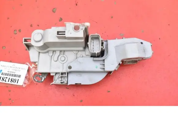 Fiat Bravo Front door lock 51827956