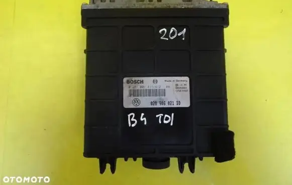 Volkswagen PASSAT B4 Engine control unit/module 028906021DD
