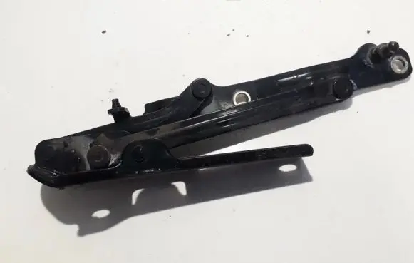 Hyundai Sonata Tailgate/trunk/boot hinge