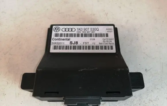 Volkswagen Golf V Gateway control module 1K0907530Q 1K0907951