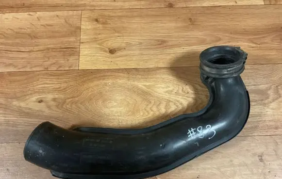 Ford Focus Turbo air intake inlet pipe/hose 7M519A673BD 46894620 7M519F673