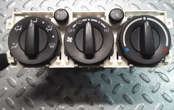 Toyota Avensis T250 Climate control unit 5590005121 MB1465703780 1465703780