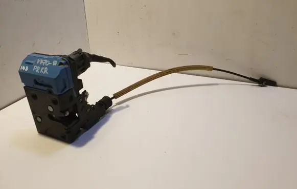 Volvo V70 Front door lock