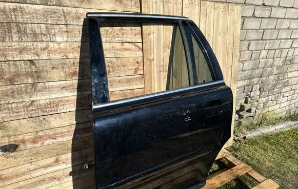Volvo XC90 Rear door 