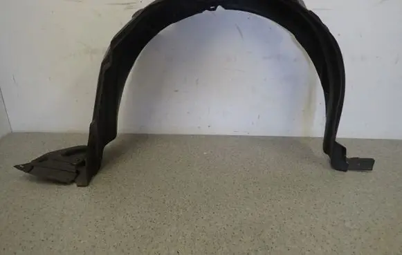 Toyota Yaris Front arch 