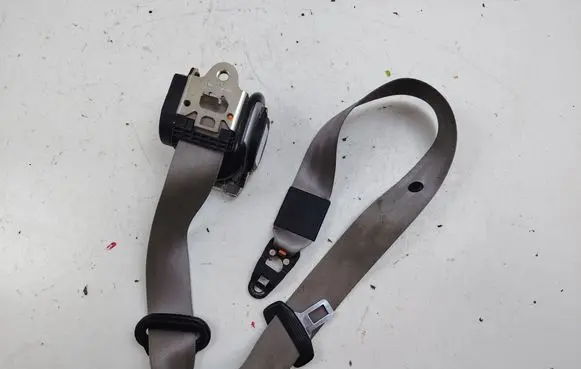 Audi A6 S6 C6 4F Front seatbelt 605404800