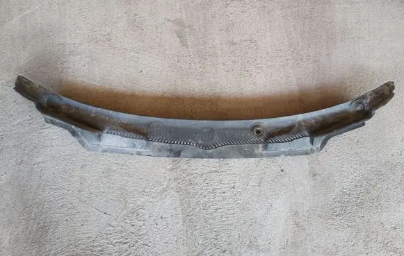 BMW 2 F45 Wiper trim 20335610