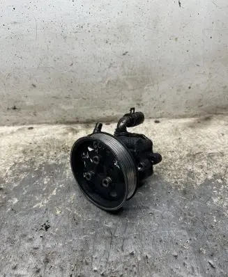 Volkswagen Golf IV Power steering pump 1J0422154A