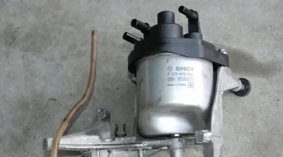 Peugeot 308 Fuel filter housing 026402862