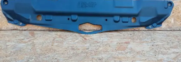 Engine bonnet/hood lock trim molding