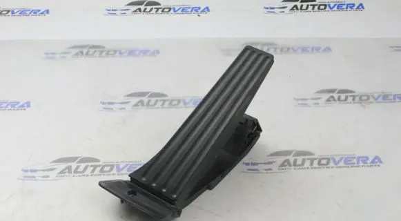 BMW 6 F06 Gran coupe Accelerator throttle pedal 6860784