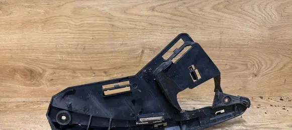 Volvo XC60 Headlight/headlamp mounting bracket 30763433