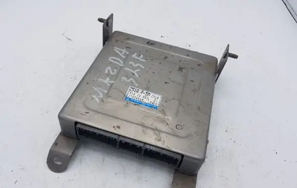 Mazda 323 F Engine control unit/module Z51818881 E2T83481M