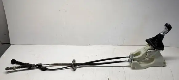 KIA Sportage Gear shift cable linkage