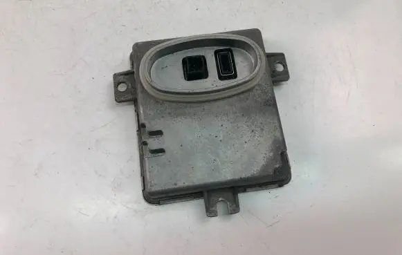 BMW 3 E90 E91 Xenon control unit/module 6948180