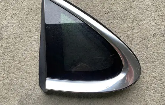 Porsche Panamera (971) Rear side window 971853893B