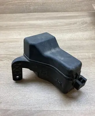 Toyota Avensis T250 Fuse module 