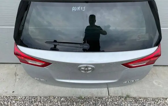 Toyota Auris E180 Tailgate/trunk/boot lid