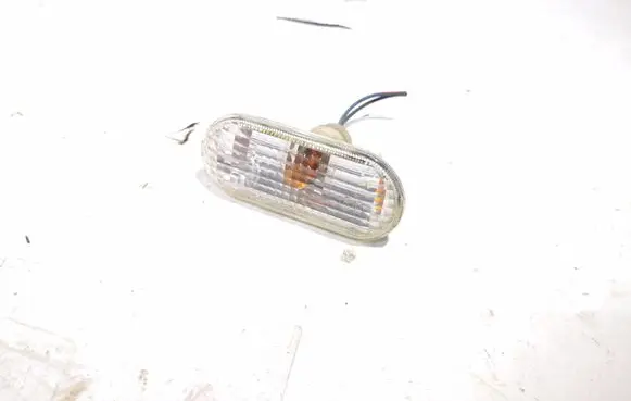 Ford Focus Front fender indicator light 4M5A13K309AA