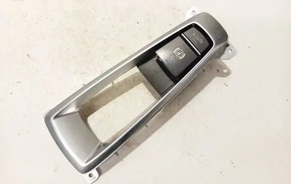 BMW X6 F16 Hand parking brake switch 6411160466
