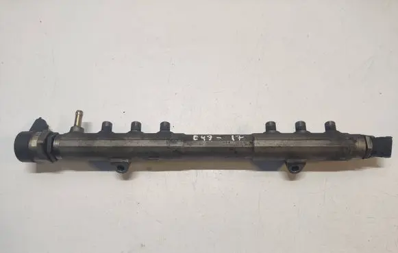 Volvo XC60 Fuel main line pipe 31259011 0445215023