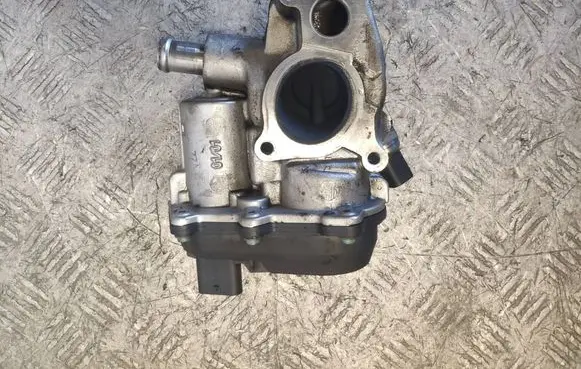 Mercedes-Benz GLS X166 EGR valve A6421402260 A0009052706