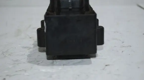 Renault Twingo II High voltage ignition coil 7700274008