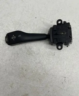BMW X3 E83 Indicator stalk 363668 0110401025
