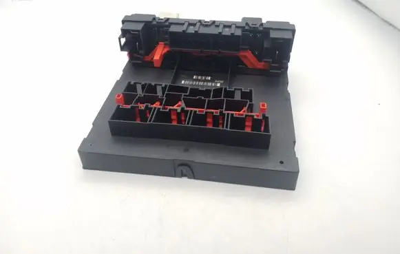 Volkswagen Golf Plus Power management control unit 3C0937049D 28022871