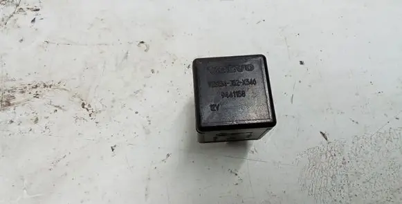 Volvo XC90 Other relay 9441158 30765045