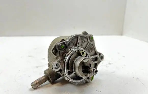 Mercedes-Benz Sprinter W906 Vacuum pump A6282300065