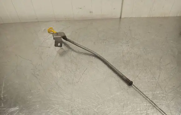 Mazda CX-7 Oil level dip stick bagnetoleju