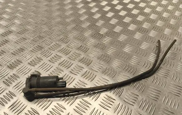 Ford Fiesta Windscreen/windshield washer pump 