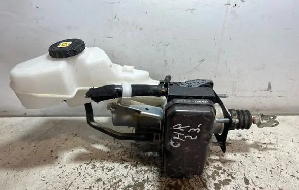 Toyota C-HR I Master brake cylinder 4721010430 305230150308