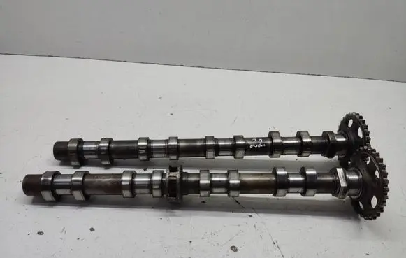 Mercedes-Benz Sprinter W906 Camshaft A6510500300 A6510520000