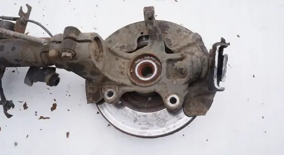 Volvo XC40 Front wheel hub spindle knuckle