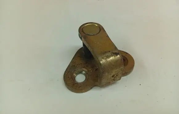 Peugeot 307 Front door lock loop/hook striker 