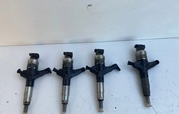 Subaru Forester SH Fuel injectors set 16613AA020